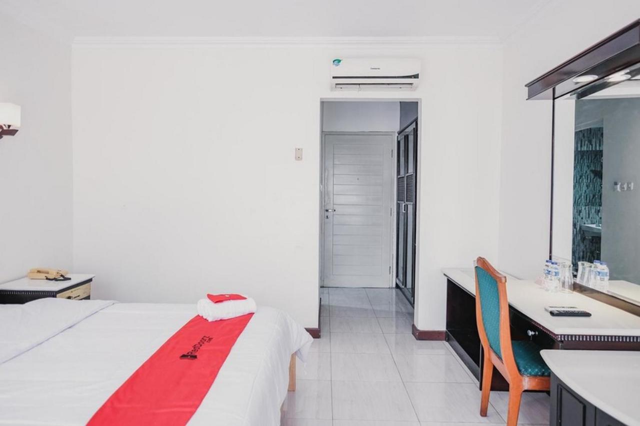 צ'ילגון Reddoorz Plus Near Pelabuhan Merak מראה חיצוני תמונה